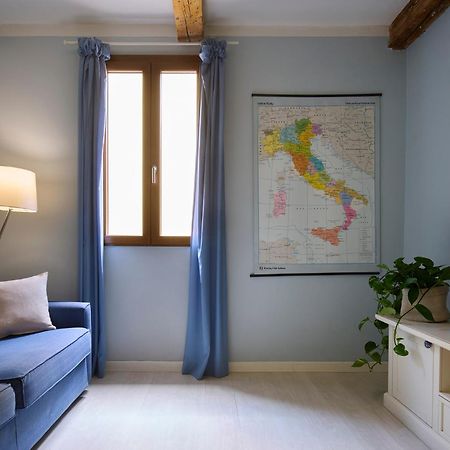 Panicale Blue Historic 1Br Stay Near Medici Chapels & Mercato Centrale Florença Exterior foto